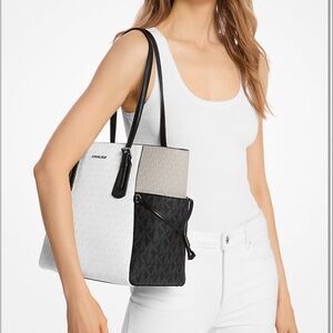 Michael Kors Voyager Large Color-Block Signature Logo Tote Bag